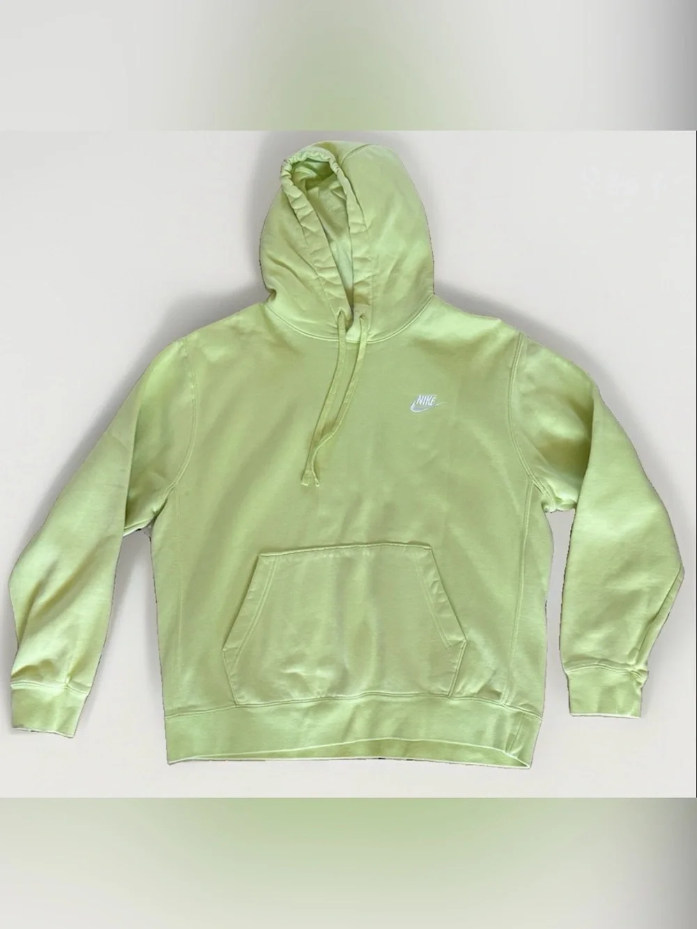 Nike Club Fleece Hoodie Men’s Large BV2654-736 Barely Volt Lime Green Pullover